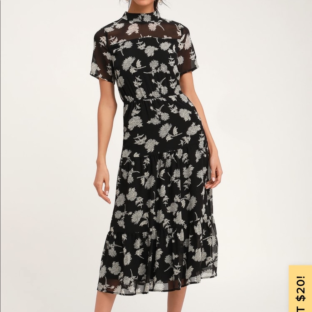 NWT Lulus Black Floral Print Midi Dress